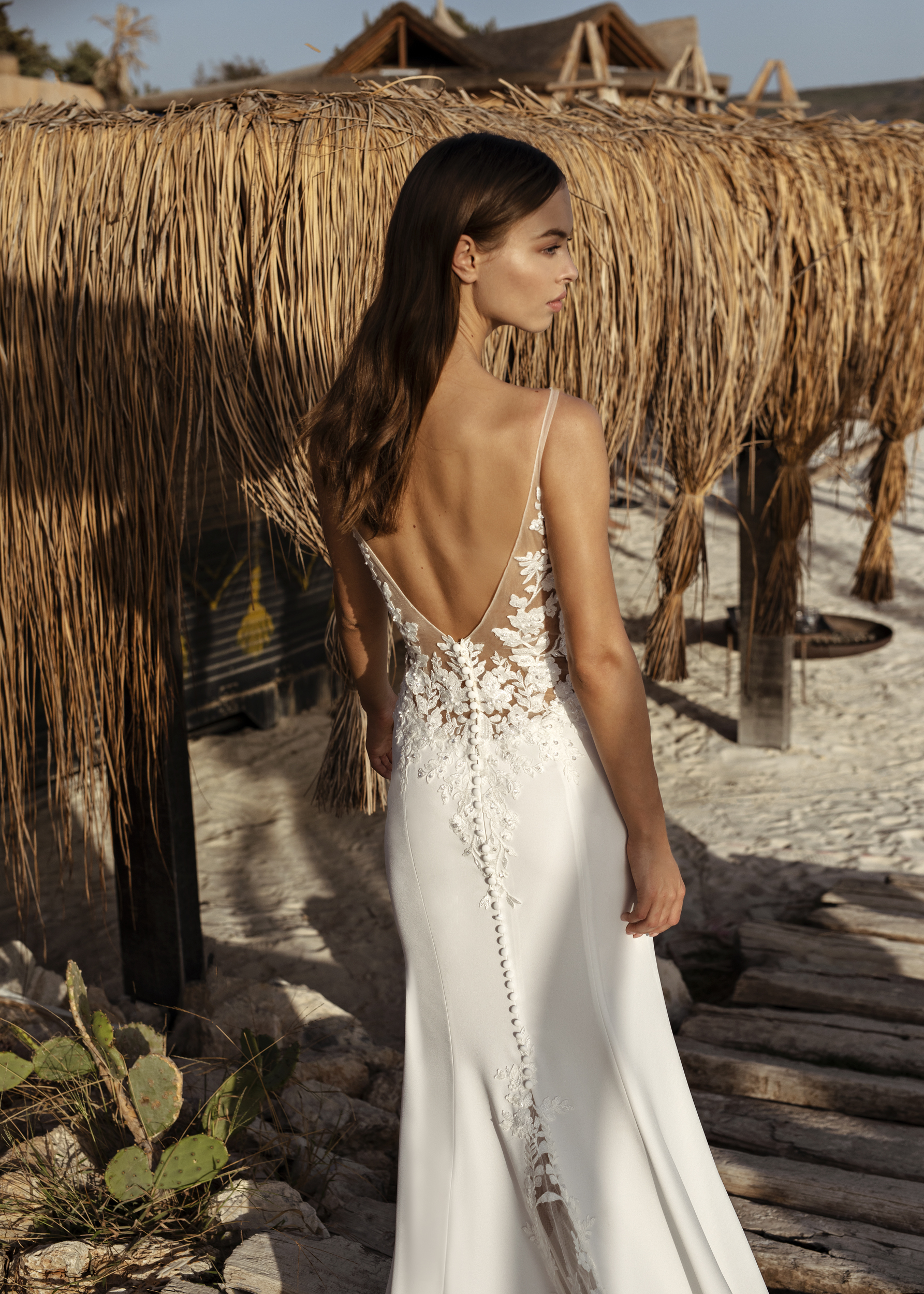 Papillon_2022_Ovea_CU_Back_6600